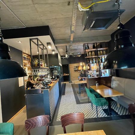 Hotel Am Stadion Vanino Cucina Italian Bielefeld Bagian luar foto