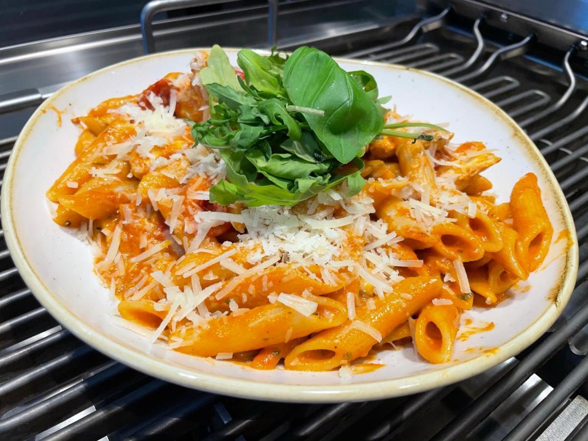 Hotel Am Stadion Vanino Cucina Italian Bielefeld Bagian luar foto