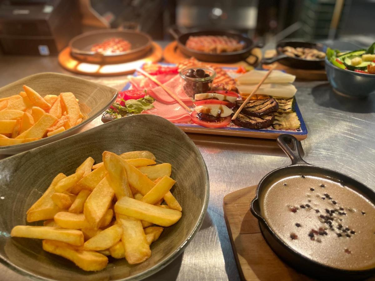 Hotel Am Stadion Vanino Cucina Italian Bielefeld Bagian luar foto